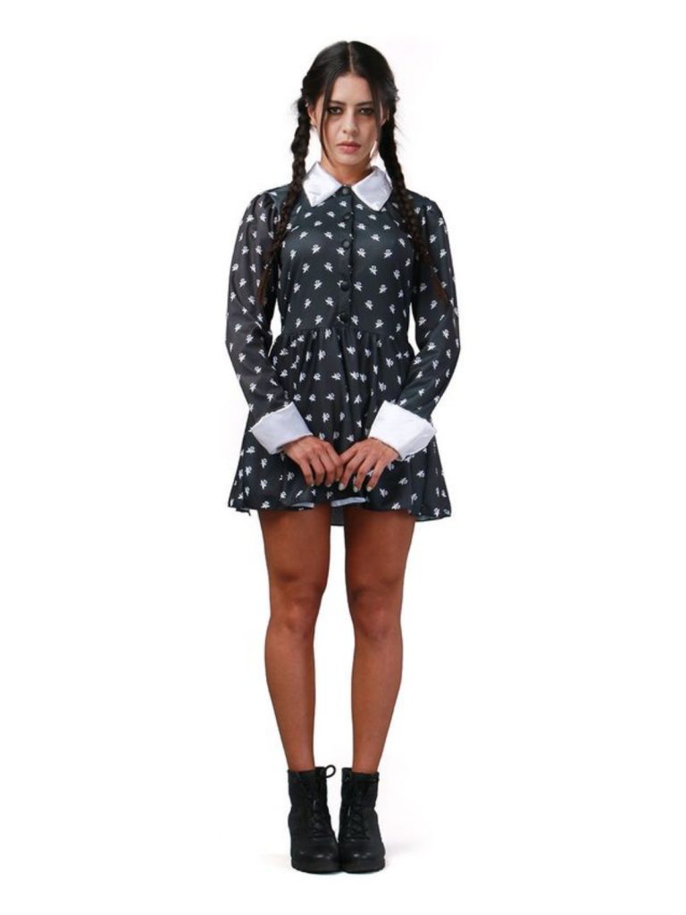Fantasia Wandinha Addams (Wednesday) adulto feminino para aluguel no Rio de Janeiro